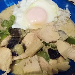 鶏肉のグリーンカレー